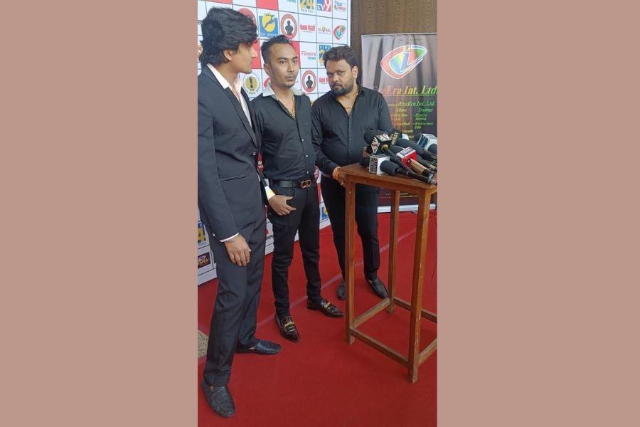 Sushim Gaikwad & Karan Rajora win Dada Saheb Phalke IT award 2023 for best production house