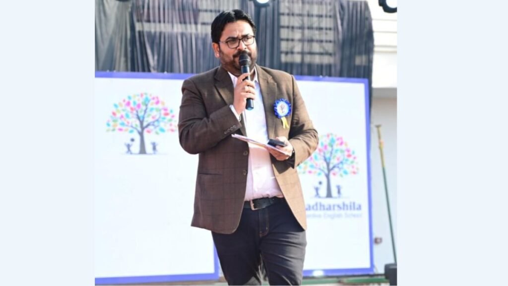 From Corporate Manager to Master of Ceremonies: The Inspirational Journey of Bikaner's Renowned Anchor, Vinay Harsh - PNN Digital From Corporate Manager to Master of Ceremonies: The Inspirational Journey of Bikaner's Renowned Anchor, Vinay Harsh - PNN Digital