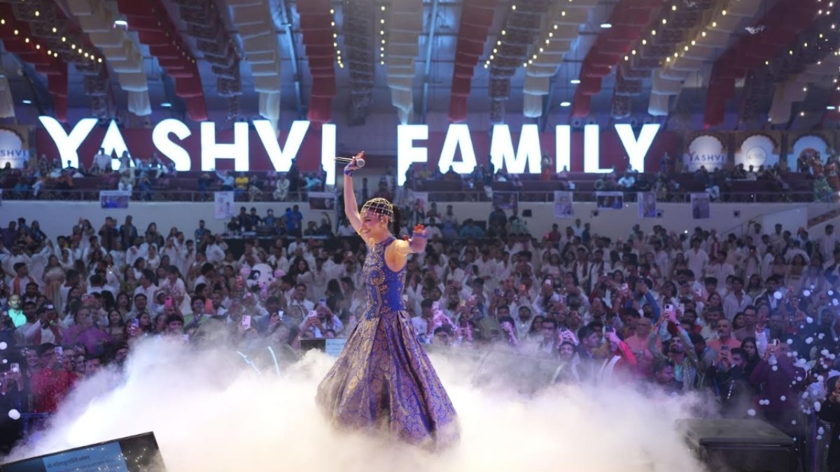 Yashvi Navratri 3.0: Surat Witnesses a Grand Celebration of Garba and a Unique Blend of Social Service